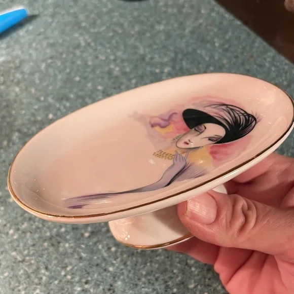 Vintage Fine Porcelain La Femme by Shafford trinket dish - Picture 4 of 6